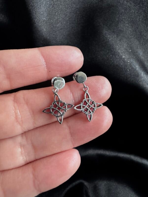 Aros Nudo de Bruja con tornillo mariposa