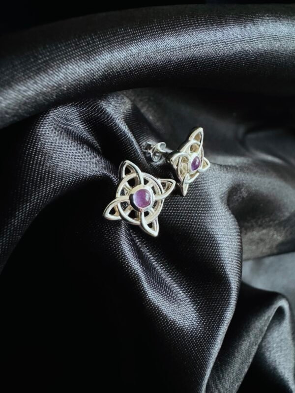 Aros apegados Nudo de Bruja Amatista