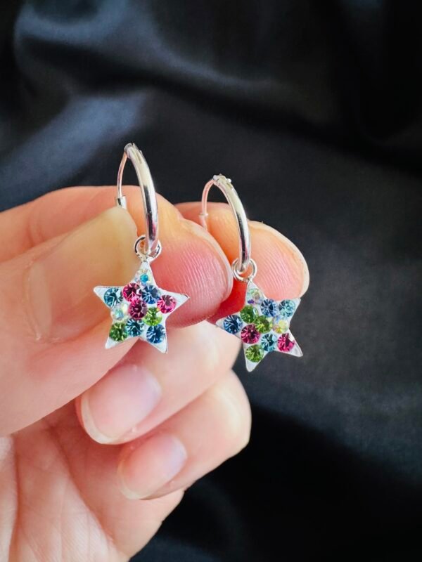 Argollas con Estrellas y Cristales multicolor