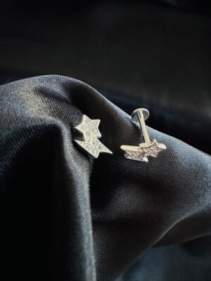 Piercing de Oreja Estrella con Rayo