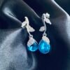 Aros Hojas con Circones y Gota de Cristal Azul