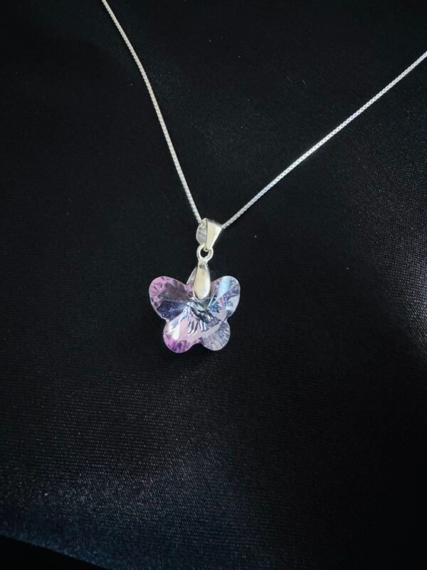 Collar Mariposa de Cristal