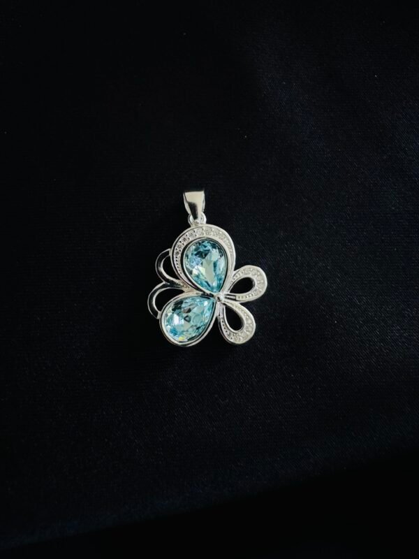 Colgante Mariposa de Cristal Celeste