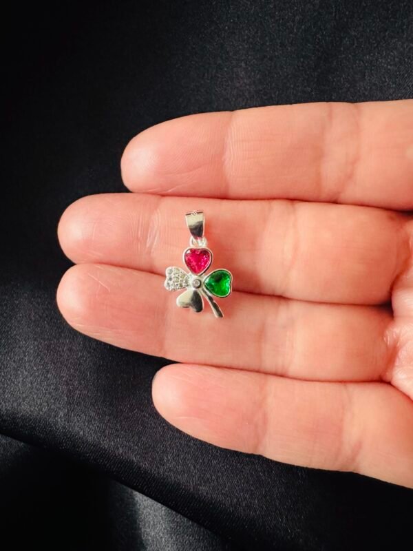 Colgante Trébol de la Suerte con circones