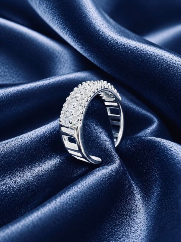 Anillo Adaptable Cintillo con Circones Baguette
