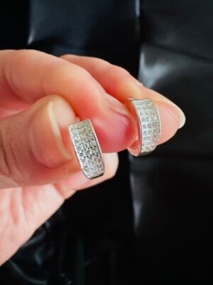 Argolla Huggie con Circones Pavé