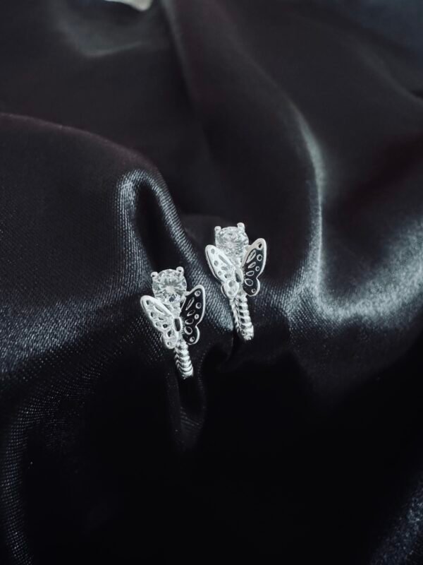 Argolla Huggie Mariposa