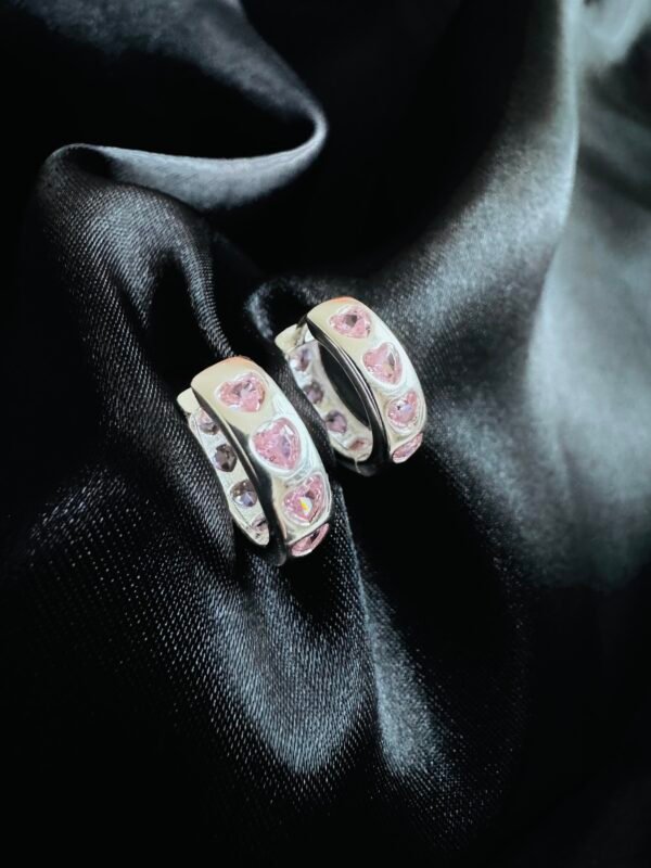 Argolla Huggie Corazones Rosados