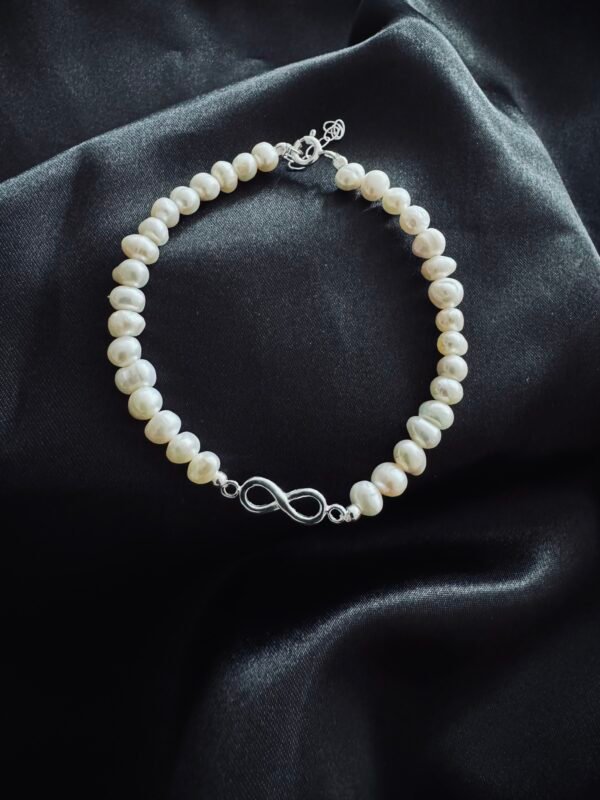 Pulsera de Perlas con Infinito
