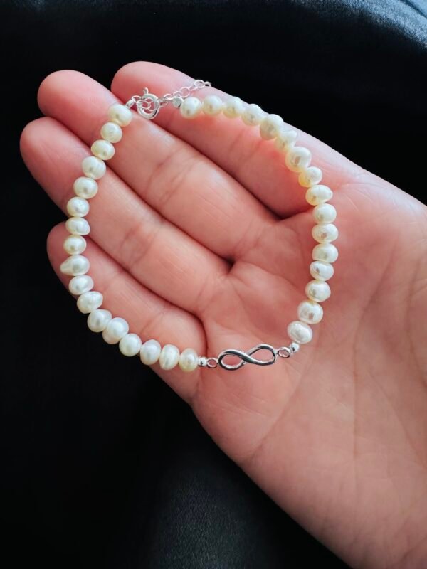 Pulsera de Perlas con Infinito
