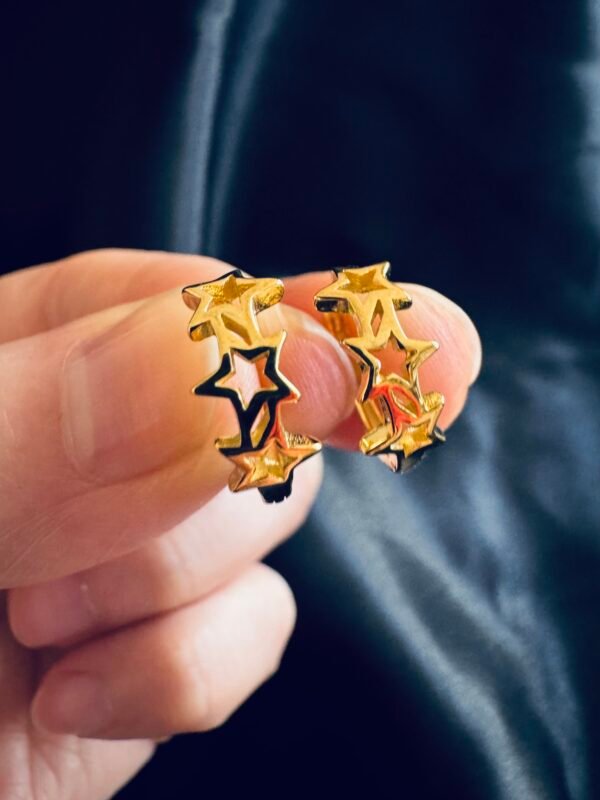 Argolla Huggie Estrellas