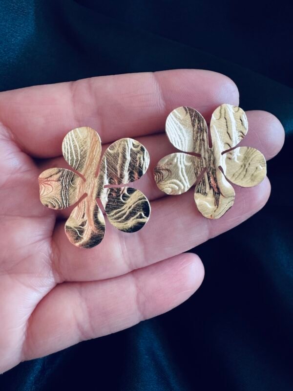 Aros Flor Enchapada en Oro