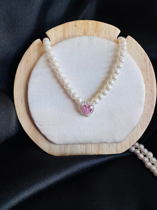 Collar Perlas con Corazón