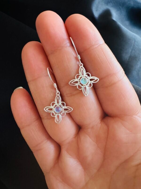 Aros Nudo de Bruja con Piedra Luna