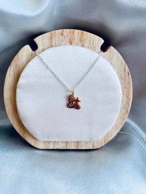 IMG_3031 Collar Abejita Dorada 🐝