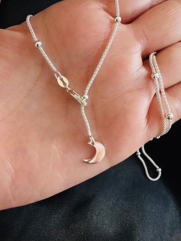 Collar Cascada Ajustable Cadena Espuma con Esferas y Luna 🌙