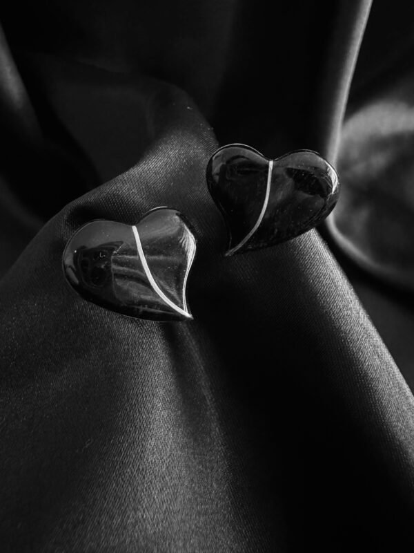 Corazón Metalizado Negro