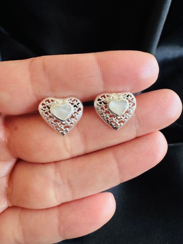 Aros en Filigrana Corazón con Nácar