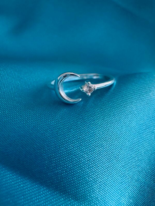 Anillo Midi Luna y Circón