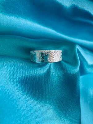 Anillo Midi Banda Texturizada