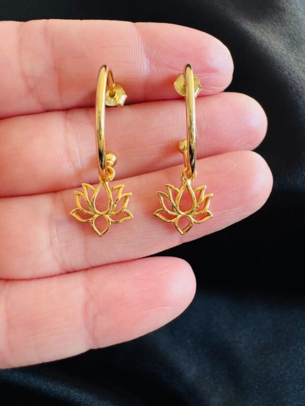 IMG_3571 Semi Argollas con Flor de Loto 🪷