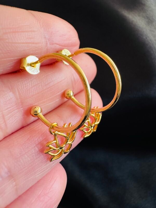 IMG_3572 Semi Argollas con Flor de Loto 🪷