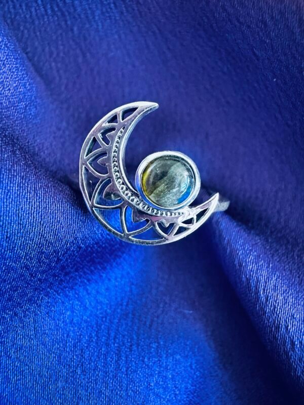 Anillo Media Luna con Labradorita
