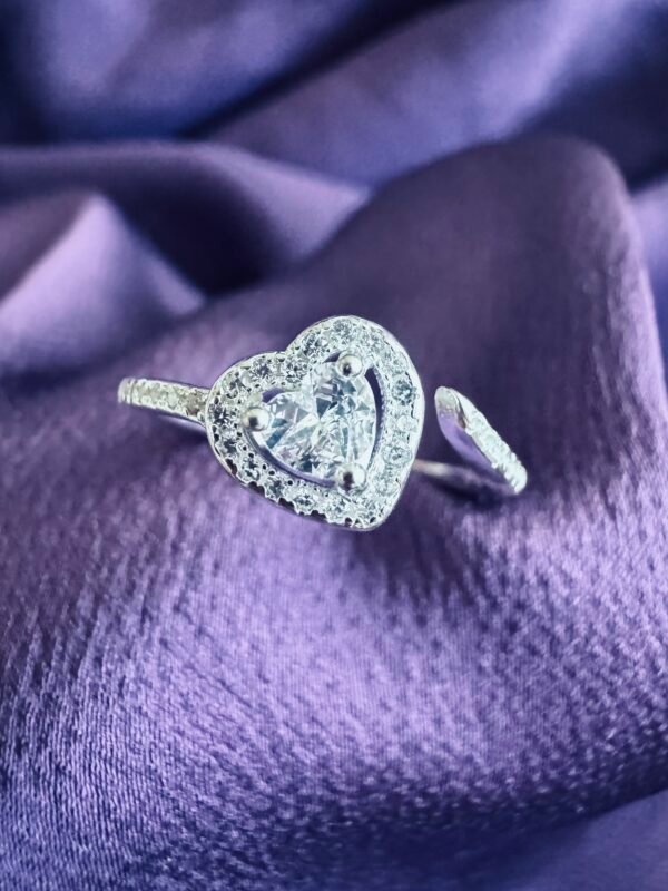 Anillo Adaptable Corazón Circón