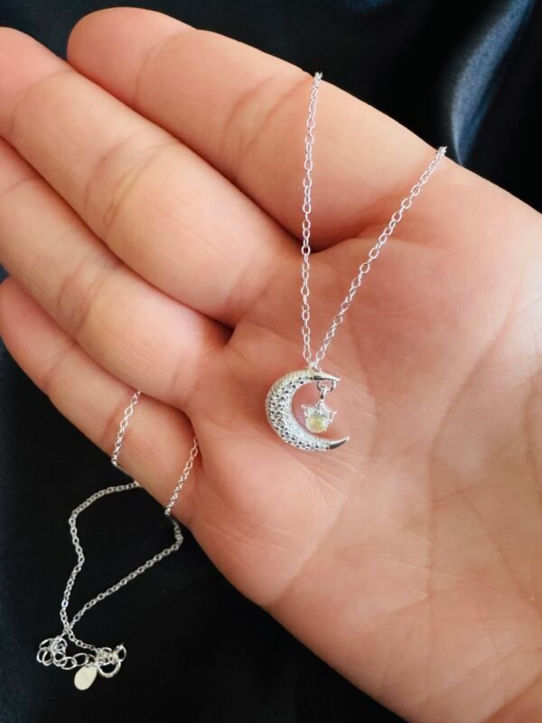 Collar Media Luna y Piedra Luna