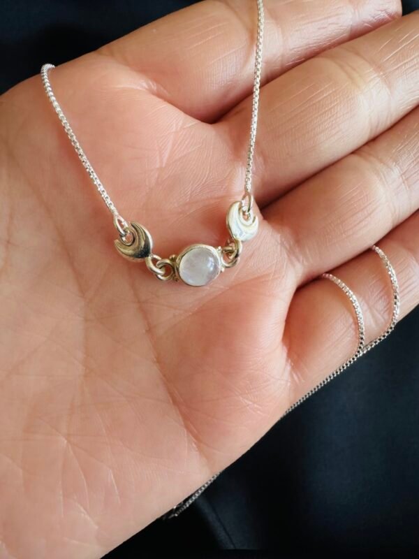 Collar Fase Lunar con Piedra Luna