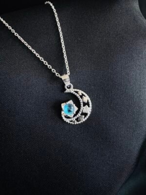 IMG_3724 Collar Luna Estrellada con Piedra Luna