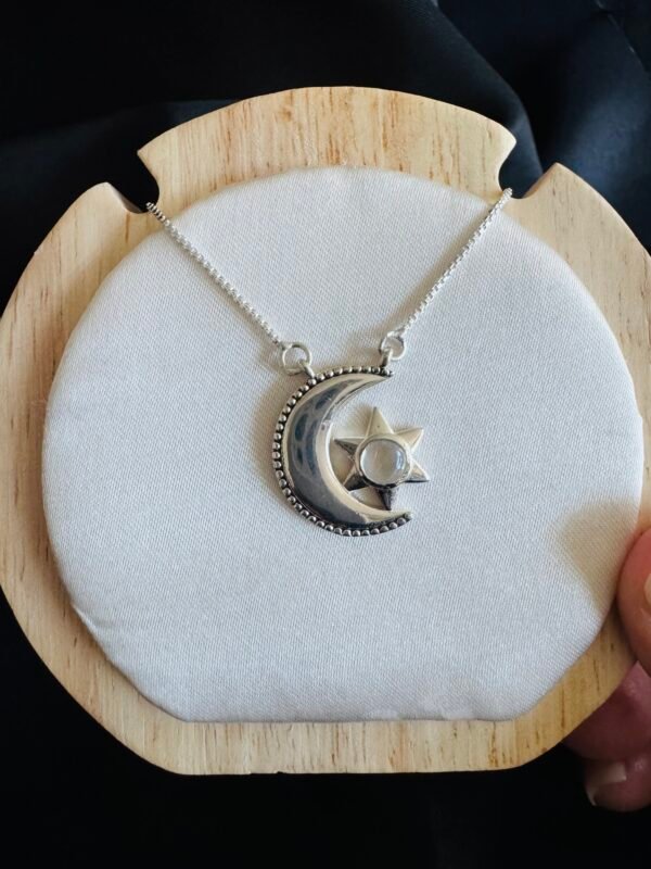 Collar Luna con Estrella en Piedra Luna