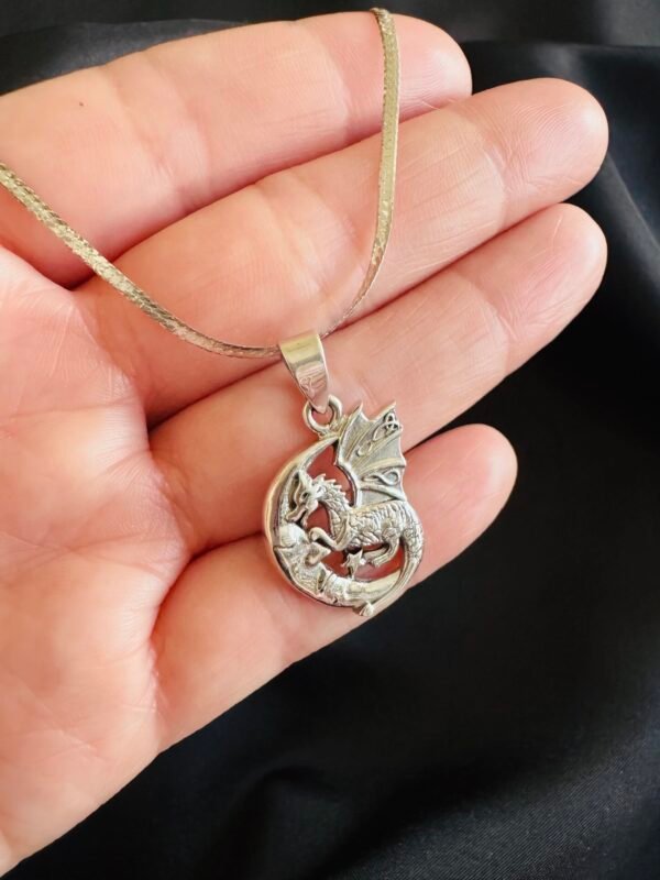 Collar Dragón Lunar 🐉