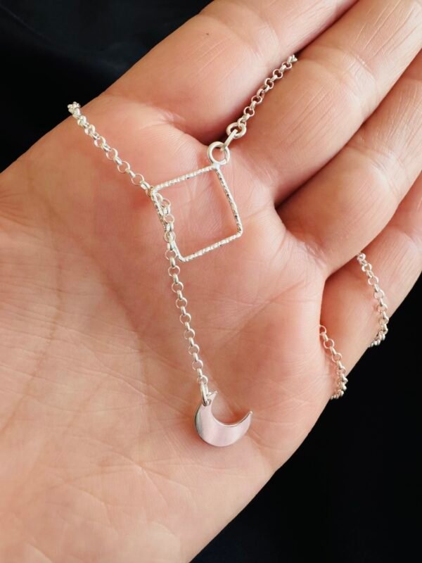Collar Cascada Ajustable Rombo y Luna