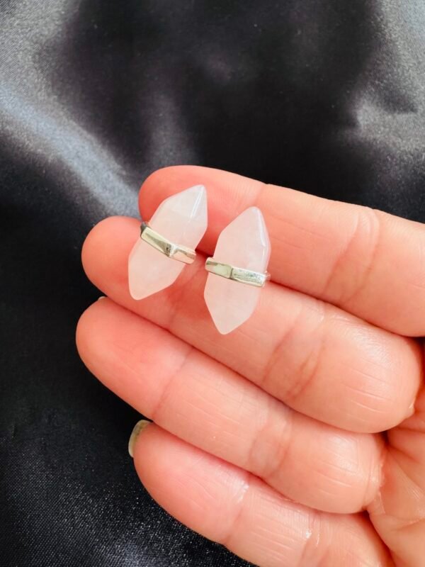 Aros Puntita Cuarzo Rosa