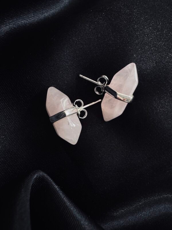 Aros Puntita Cuarzo Rosa