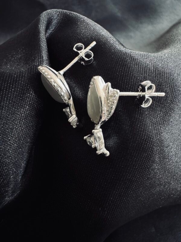 Aros Flor Tulipán con Cuarzo y Circones