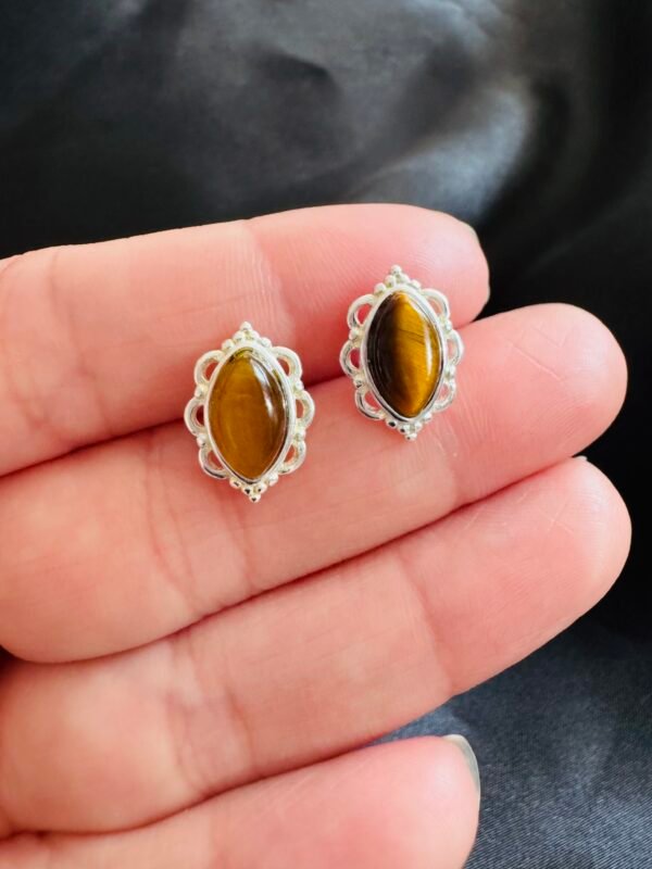 Aros Ovalado con Ojo de Tigre