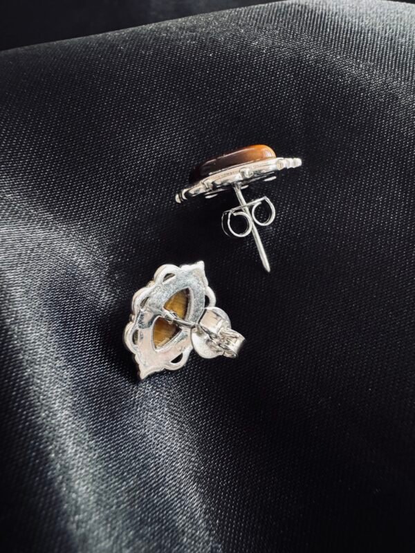 Aros Ovalado con Ojo de Tigre