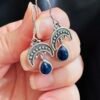 Aros Étnico Luna Invertida con Lapislázuli