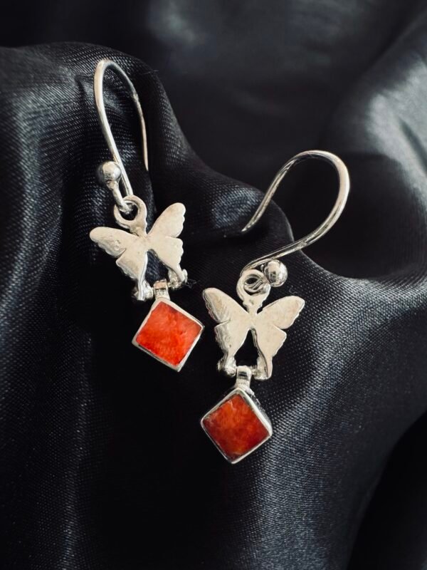 Aros Mariposa con Jaspe Rojo