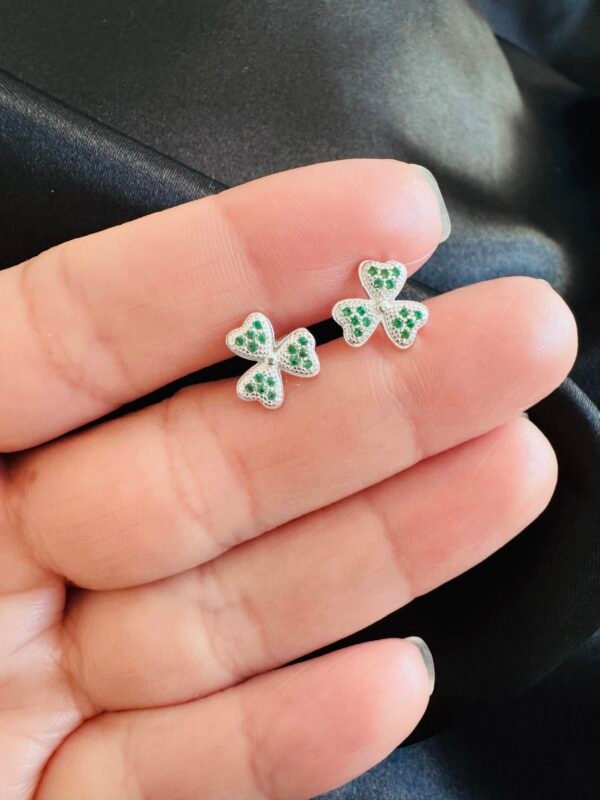 Aros Trébol con Circones ☘️