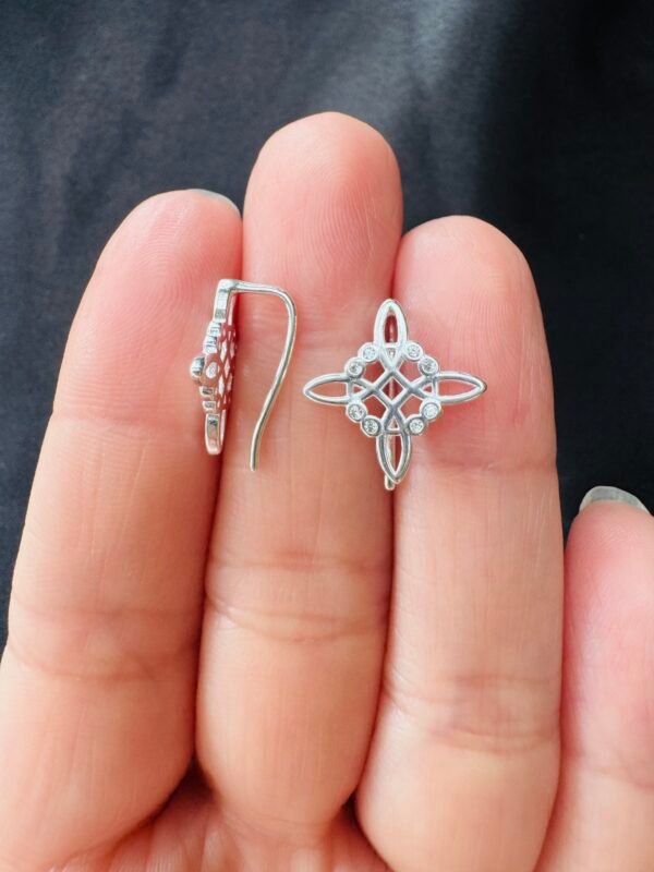 Aro Pasador Nudo de Bruja