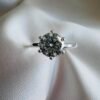 Anillo Solitario con Moissanita 5 mm