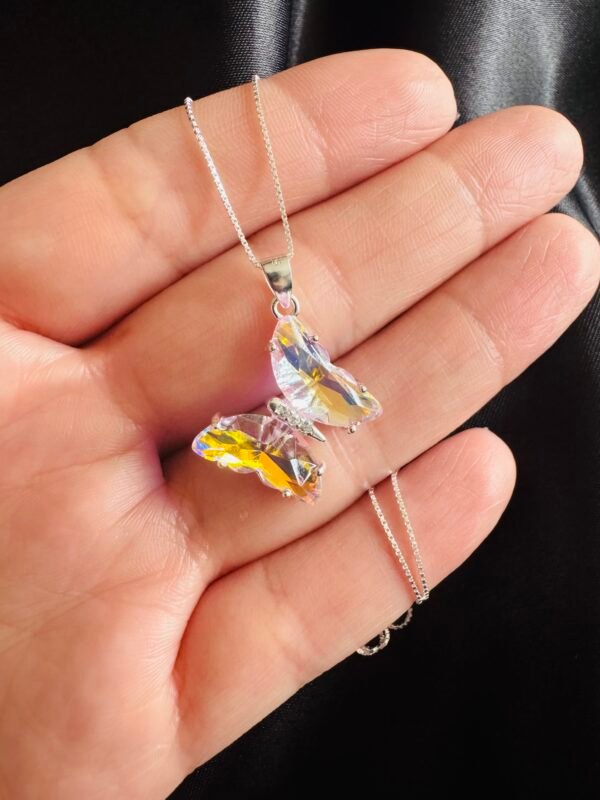 Collar Mariposa Aurora de Cristal