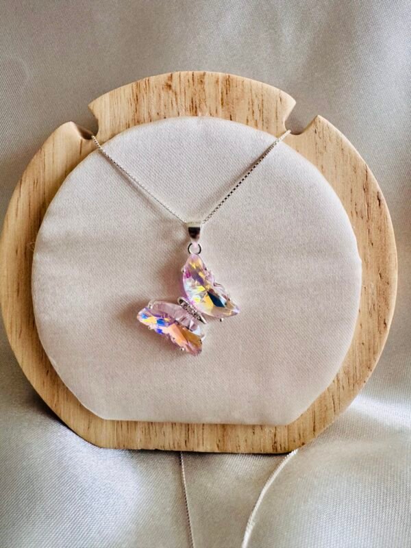 Collar Mariposa Aurora de Cristal