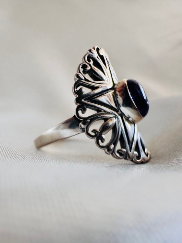 Anillo Étnico Estrella con Amatista