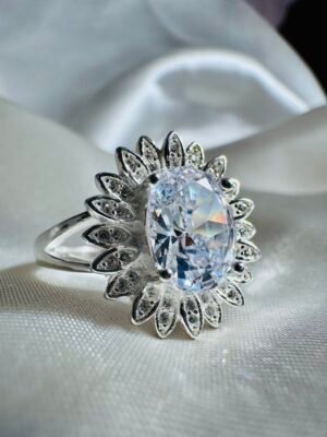 IMG_6247 Anillo Flor con Maxi Circón