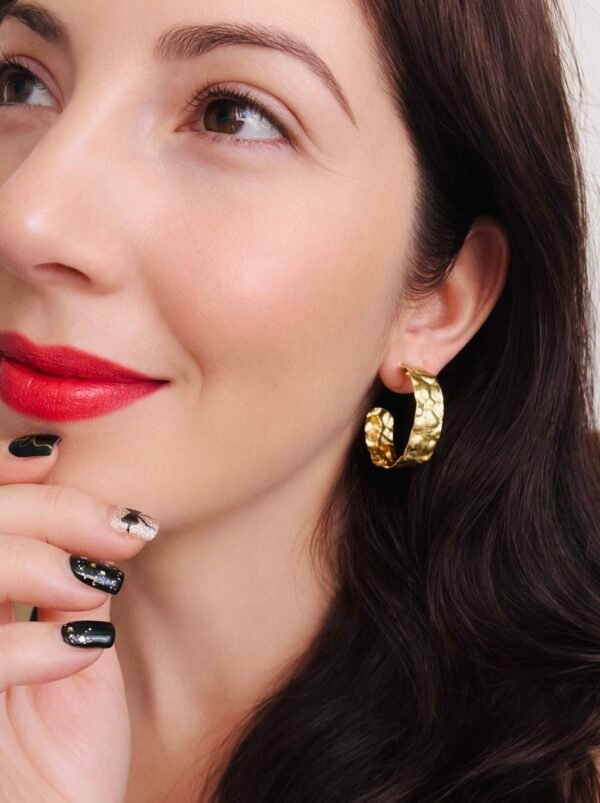 Semi Argollas Texturizadas Enchapada en Oro