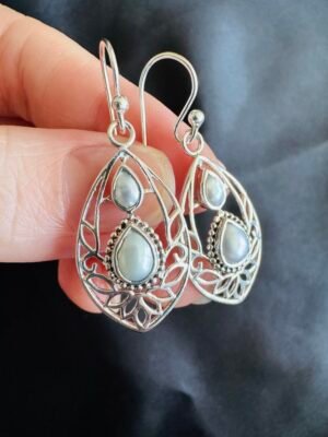 Aros Flor de Loto con Madre Perla